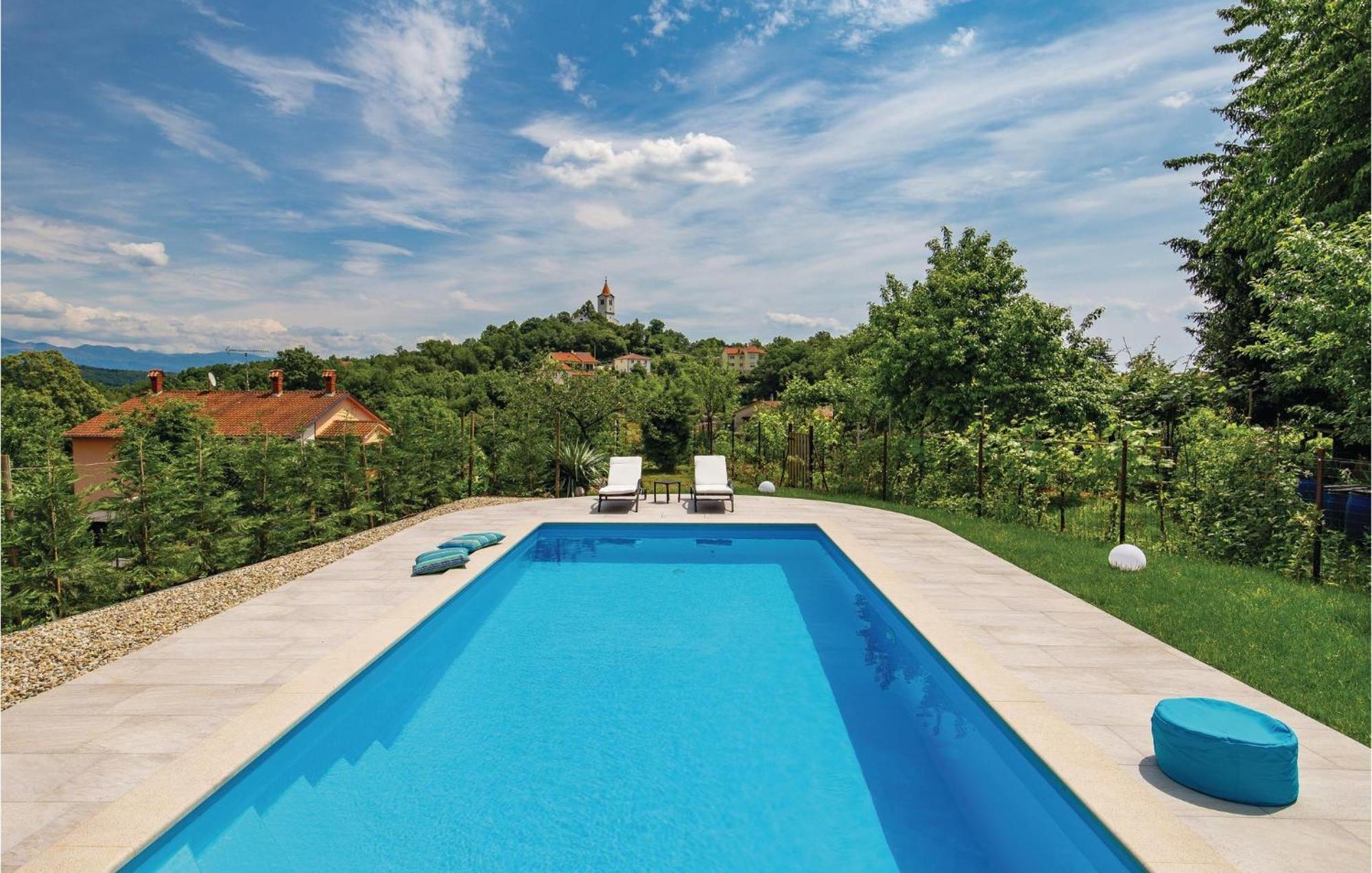 Lovely Home In Matulji With Outdoor Swimming Pool Kültér fotó