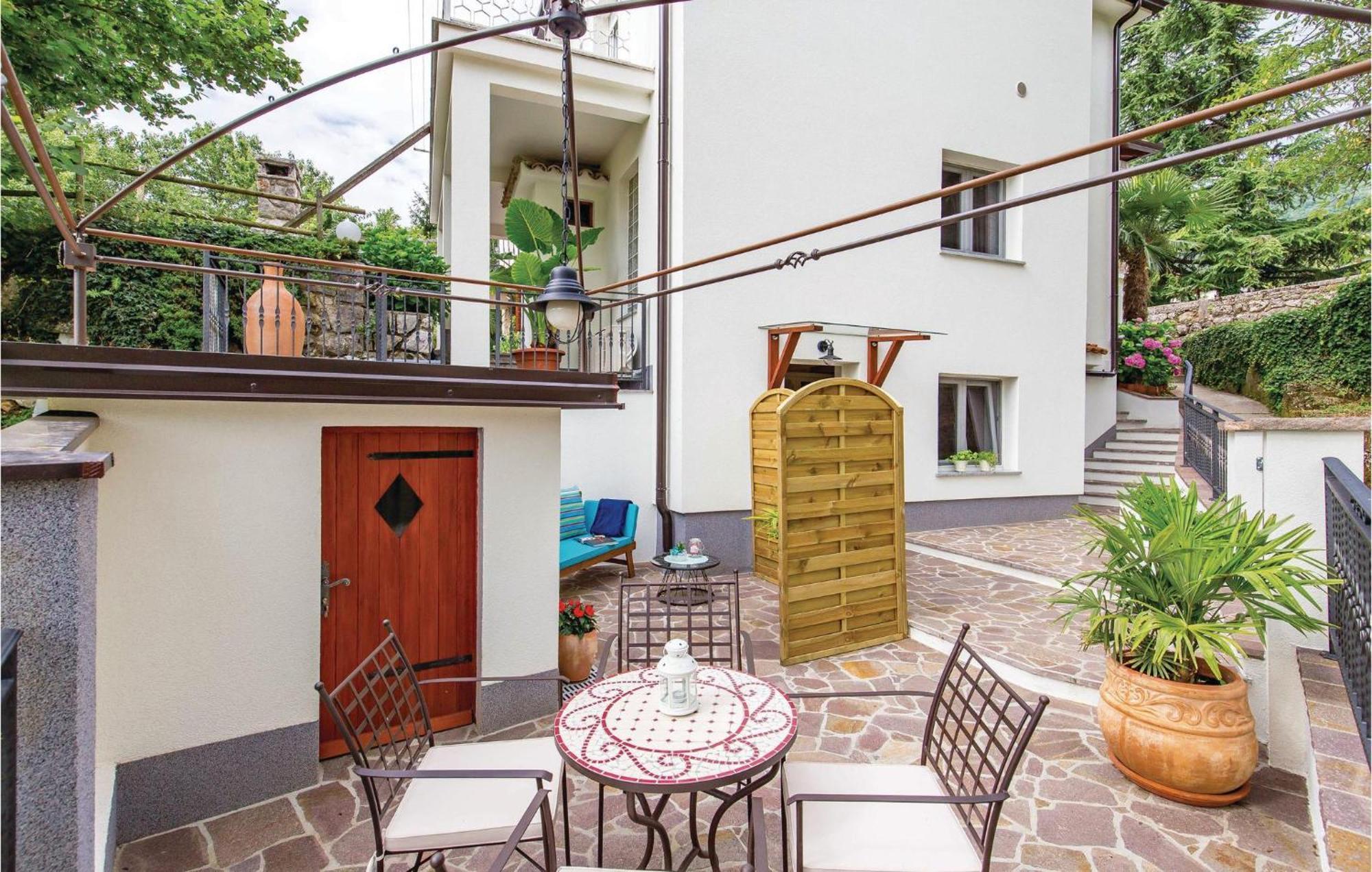 Lovely Home In Matulji With Outdoor Swimming Pool Kültér fotó