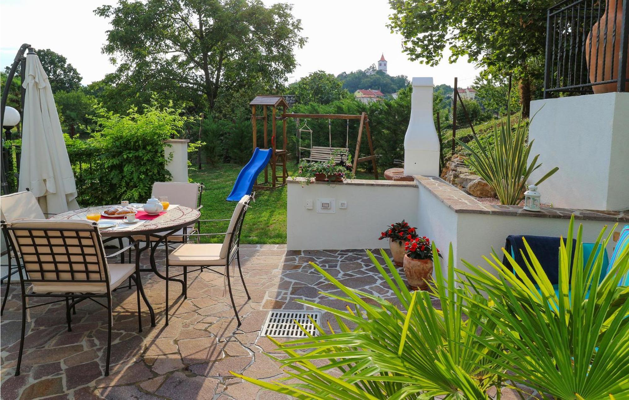 Lovely Home In Matulji With Outdoor Swimming Pool Kültér fotó