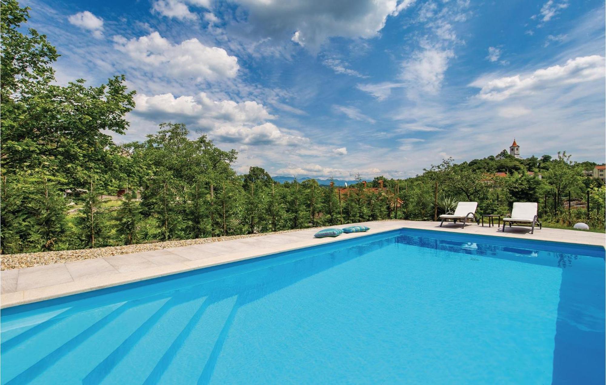 Lovely Home In Matulji With Outdoor Swimming Pool Kültér fotó